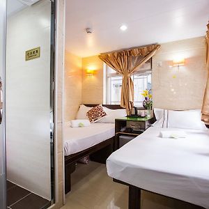 Single Room Private Bathroom